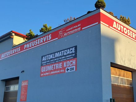 PIXEL reklama - renovace polepu cedulí - Pražská ulice