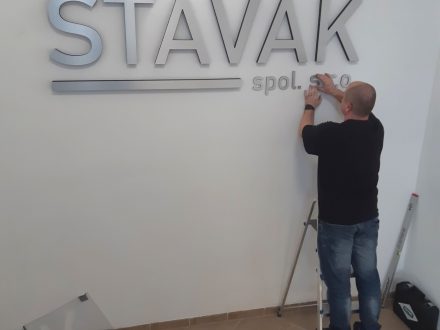PIXEL reklama - 3D logo STAVAK - tvrzený polystyren - Styrodur + broušený Bond