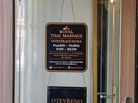 PIXEL reklama - samolepka VFT ext. s UV laminací - otevírací doba - Royal Thai Massage