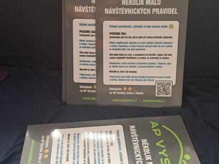 PIXEL reklama - bondová deska s polepem - tištěná samolepka s laminací - AP Vysoká