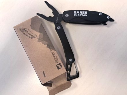 PIXEL reklama - dože s gravírováním - Bares elestav