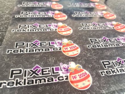 PIXEL reklama - 3D samolepky