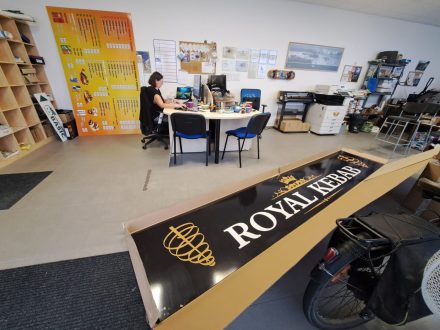 PIXEL reklama - bondová deska s polepem - tištěná samolepka s laminací - Kebab Humpolec