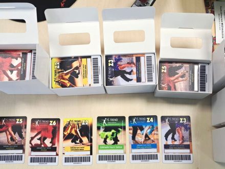 PIXEL reklama - plastové karty s oboustranným UV potiskem - personalizované - od 54 ks